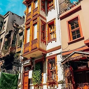 Astra Boutique Istanboel