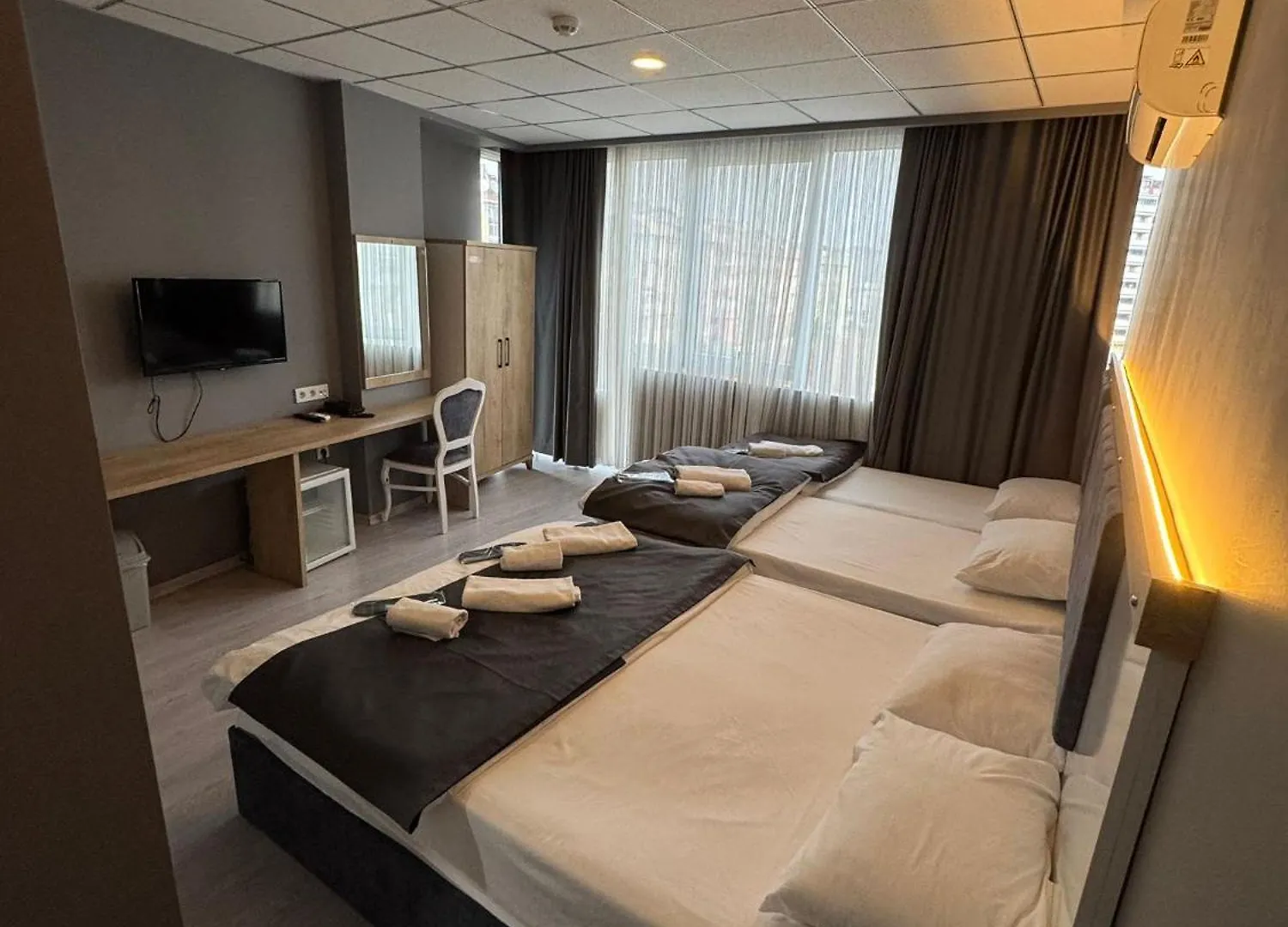 Oeztuerks Hotel Istanbul 0*,  Turkey